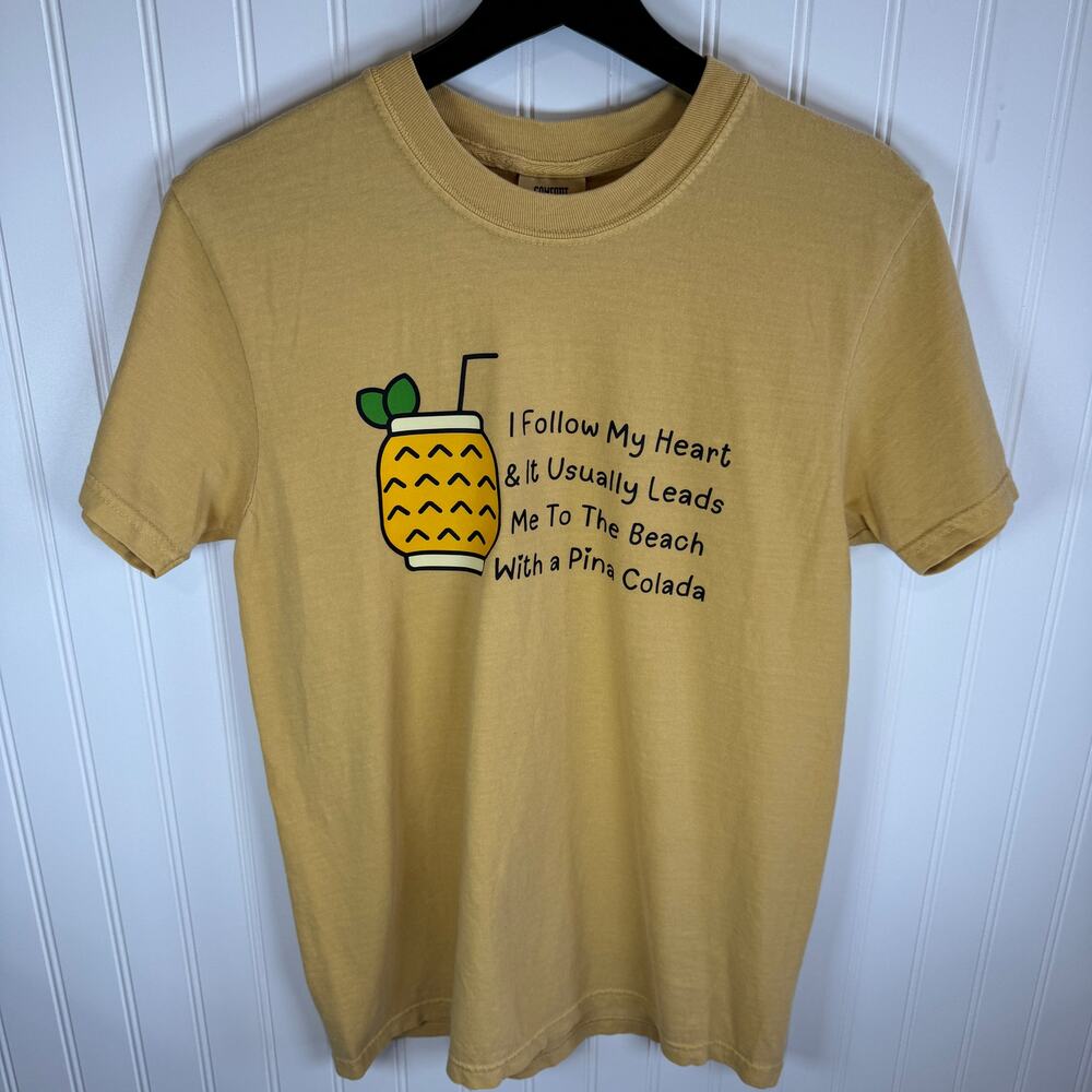 Pina Colada Beach Graphic T-Shirt NWOT Sz Small